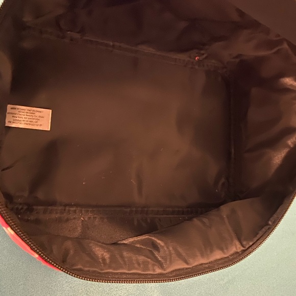 ❌SOLD❌Train Case - Picture 6 of 8